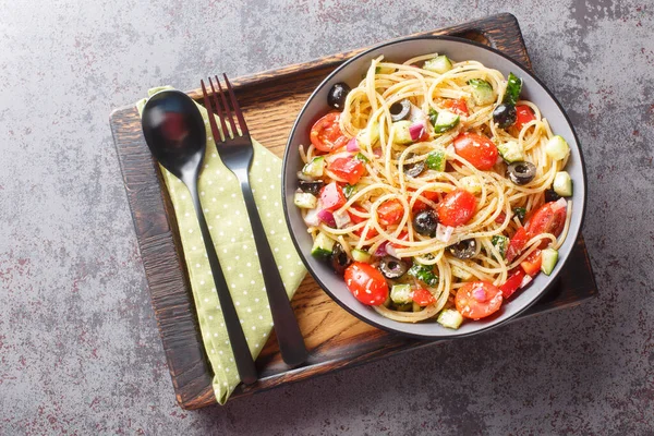 Sałatka Makaronem Kalifornijskim Klasyczna Lekka Sałatka Spaghetti Świeżymi Warzywami Takimi — Zdjęcie stockowe
