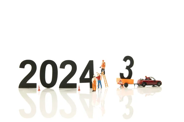 Mali Ludzie Pracujący Nowym 2023 Usunąć 2022 Litery — Zdjęcie stockowe