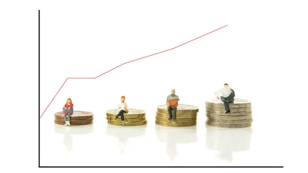 Miniaturas Estão Moedas Como Sinal Aumento Contas Financeiras Benefícios — Fotografia de Stock