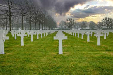Margraten, Hollanda, Hollanda, Hollanda, Güney Limburg 'daki savaş sırasında ölen askerlerin anısına yapılan bir Amerikan askeri mezarlığıdır..