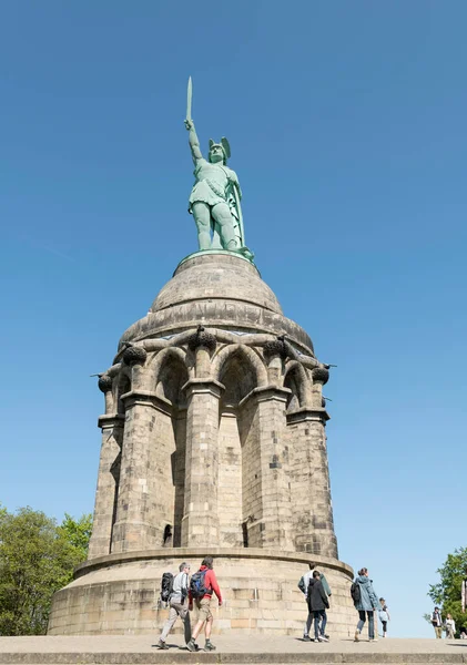 ドイツ デトモルト2022年5月8日ヘルマン記念碑 Hermannsdenkmal Germany Hermann Monument ドイツ ノルトライン ヴェストファーレン州リッペのデトモルト近郊にある記念碑である — ストック写真