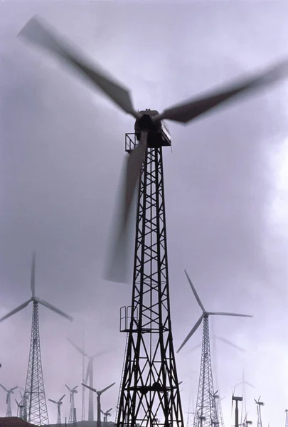Turbinas Nuvens Eólicas Califórnia Eua — Fotografia de Stock