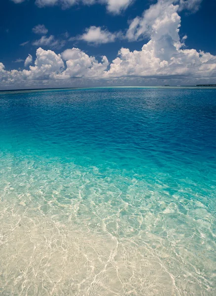 Tropické Moře Moře Modré Nebe — Stock fotografie