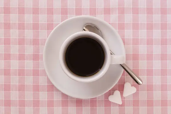 Xícara Café Com Pedaços Açúcar Forma Coração — Fotografia de Stock