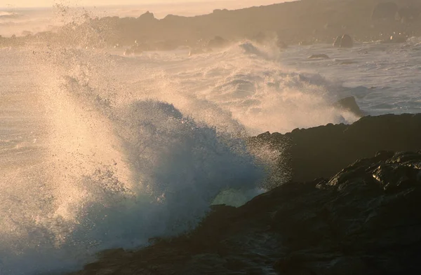 Κύματα Στην Ακτή Του Ατλαντικού Ωκεανού Boulderbaai Νατ Παρκ Δυτικής — Φωτογραφία Αρχείου