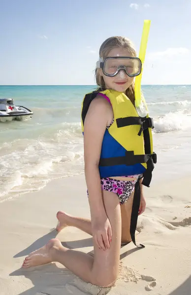 Girl Snorkeling Gear Beach Reef Playacar Resort Spa Playa Del — Stock Photo, Image