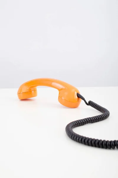 Narancs Telefon Vevő Közelről — Stock Fotó