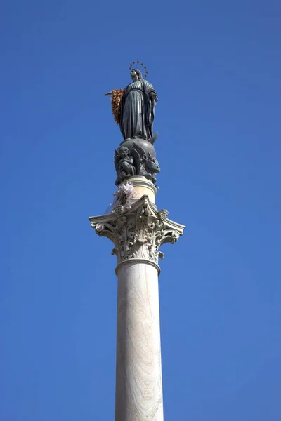 Statue Mary Pillar — Stock Photo, Image