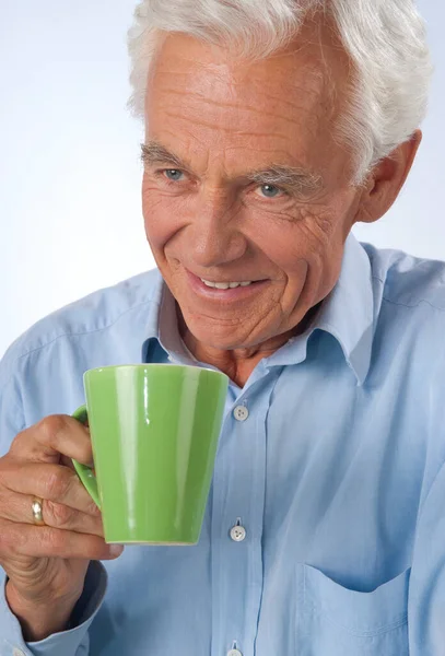 Älterer Mann Trinkt Kaffee — Stockfoto