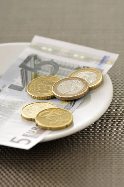 Banconote Monete Euro Lastra Bianca — Foto Stock