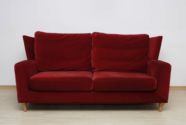 Sofá Rojo Sala Estar —  Fotos de Stock