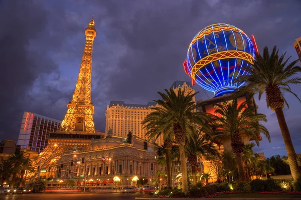 Paris Las Vegas Hotel Casino Night Paradise Las Vegas Nevada — стоковое фото