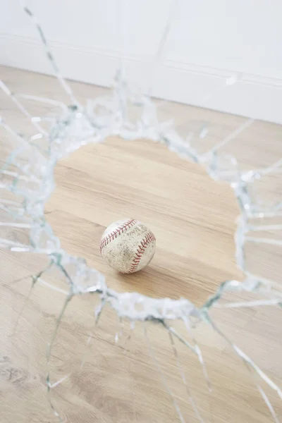 Baseball Rozbité Okno — Stock fotografie