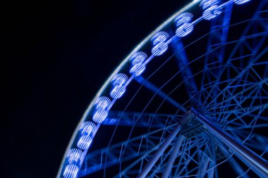 Moving ferris wheel in Szeged at night
