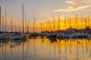 Balatonkenese Limanı Yazın en güneşli zamanında