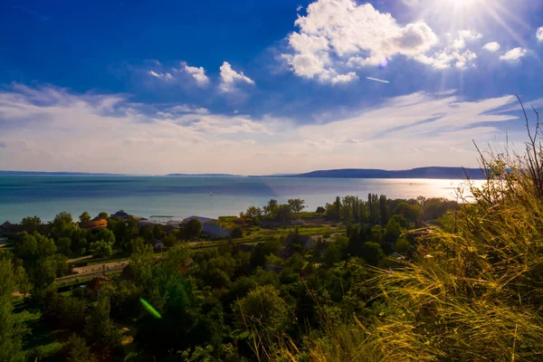 Вид Озеро Балатон Пагорба Соус Балатонкені Угорщина — стокове фото