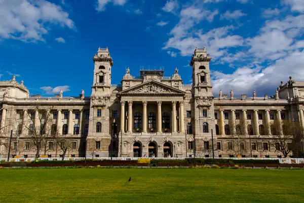 Палац Правосуддя Центрі Будапешта — стокове фото