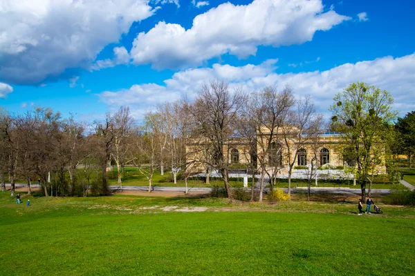 2023年3月26日 布达佩斯市公园和匈牙利千年之家的景观 — 图库照片