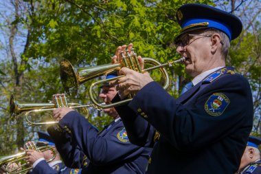 SZEGED, HUNGARY - 23 NİSAN. 2023: Szeged Hayvanat Bahçesinde Polis ve İtfaiye Günü