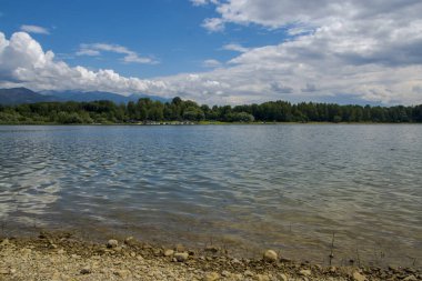 Liptovska Mara - Slovakya 'daki Tatra Dağı bölgesinde Liptovsky Gölü Mikulas
