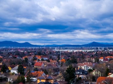 Sashalom 'un gözcü kulesinden Budapeşte manzarası