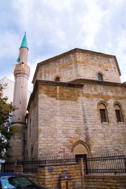 Belgrad şehir merkezindeki Bayraklı Camii