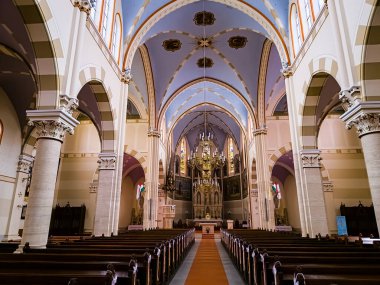 BEKESCSABA, HUNGARY 20 HAZİRAN. 2024: Bekescsaba iç kesimindeki Padua 'lı Aziz Anthony Katedrali