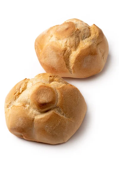 一个圆的德皇面包卷 白色孤立 — 图库照片