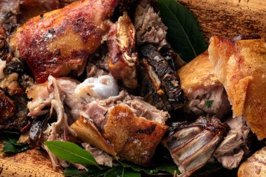 Kızarmış et parçaları, yakın görüş. 