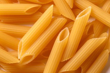 Pişmemiş makarna, geleneksel bir İtalyan makarnası şekli, Avrupa yemekleri.