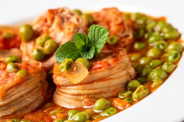 close-up view of delicious cordula con prisucci meal    clipart