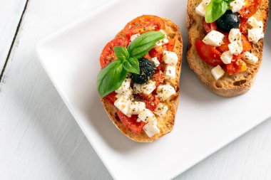 Lezzetli bruschettalar, yaklaşın. Yiyecek. 