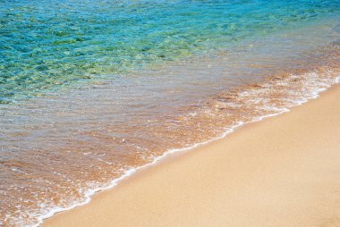 Güney Sardunya 'da hiç insan olmayan güzel bir sahil manzarası