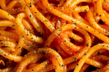 Lezzetli domates soslu spagetti ve İtalyan makarnası.