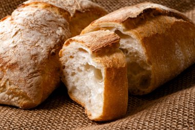 Ciabatta, taze tipik İtalyan ekmeği, Avrupa gastronomisi