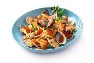 Bir tabak lezzetli spagetti, midye, tekir balığı, sardalya yemeği, İtalyan mutfağı.