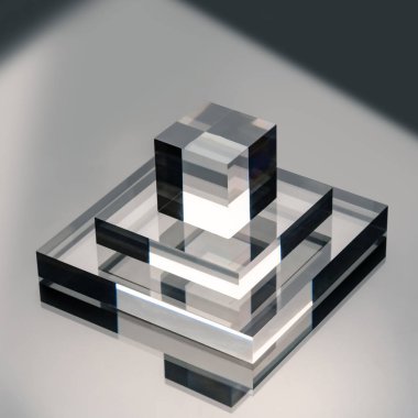 Siyah arka planda cam kaidesi, sahne ya da platform. Ürün sunumu için bir şablon olarak akrilik bloklarla yapılan model sahnesi. Kare bileşimi.