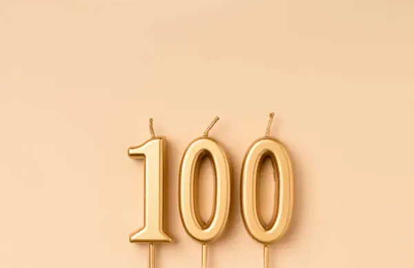 Nummer 100 Viering Feestelijke Achtergrond Gemaakt Met Gouden Kaarsen Vorm Stockfoto