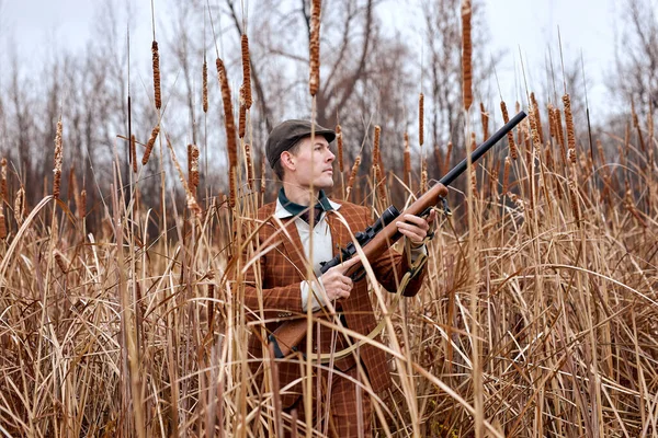 Skilled Caucasian European Hunter Brown Fashionable Trendy Suit Rifle Nature — Stock Photo, Image