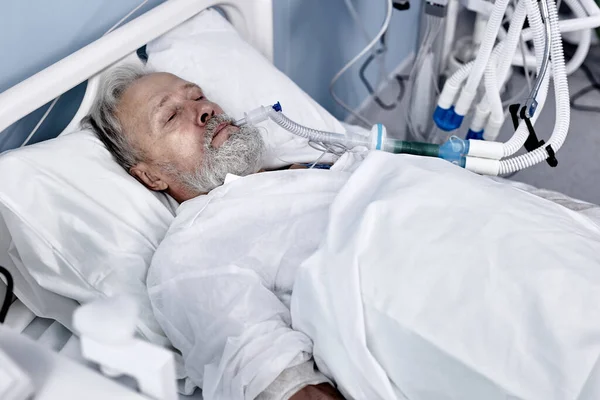 Caucasian Aged Man Patient Lying Bed Hospital Ward Lonely Old — Fotografia de Stock