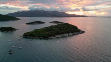 Arnavutluk 'un Ksamil kenti deniz uçağı 4km' lik yüksek kaliteli görüntüler uçurdu