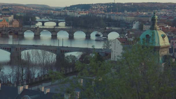 Landscape Vltava River Charles Bridge Prague Czech Republic Evening — Stock Video