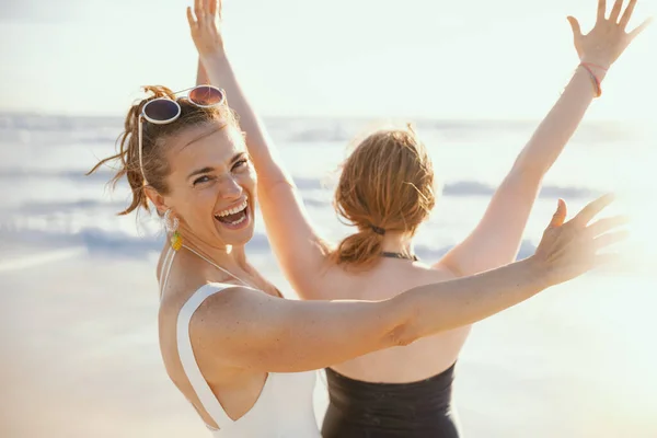 Happy Stylish Mother Teenage Daughter Beach Swimsuit Rejoicing — Stock Photo, Image