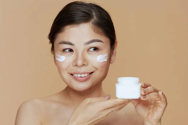 Young Asian Woman Facial Cream Jar Facial Cream Face Beige — Stock Photo, Image
