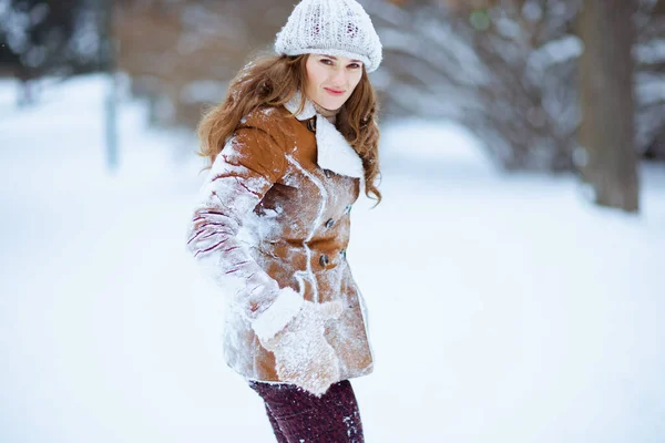 Unhappy Elegant Years Old Woman Brown Hat Scarf Sheepskin Coat — Stock Photo, Image
