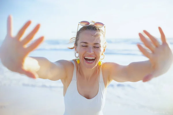 Smiling Stylish Female White Swimsuit Beach Having Fun Time — Stockfoto