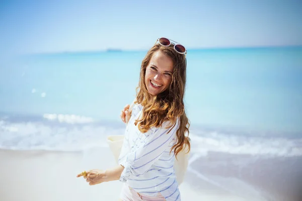 Portrait Smiling Modern Years Old Woman Beach White Striped Shirt — Stockfoto