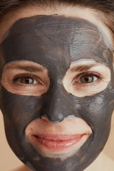 Smiling Middle Aged Woman Cosmetic Mask — 图库照片