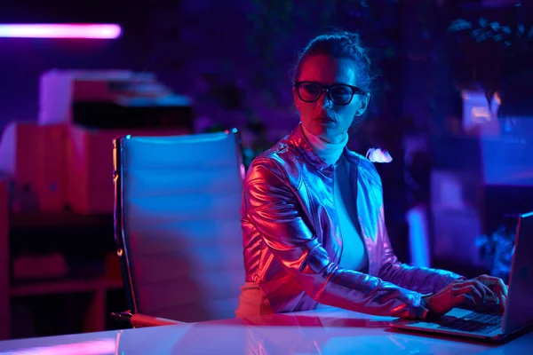 Neon Metaverse Futuristic Concept Pensive Trendy Woman Glasses Laptop Modern — Zdjęcie stockowe