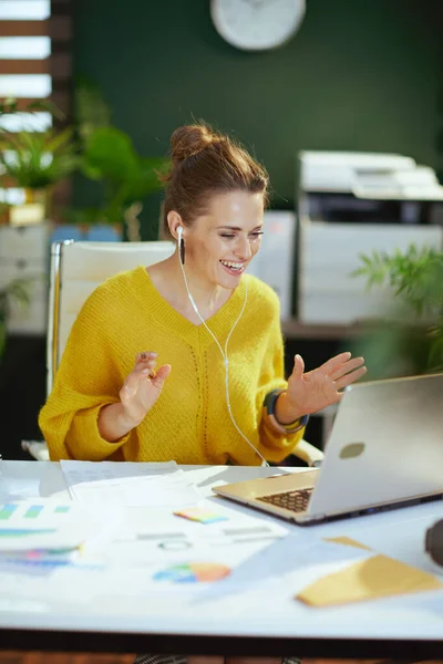 Happy Modern Small Business Owner Woman Yellow Sweater Laptop Having — Stock Photo, Image